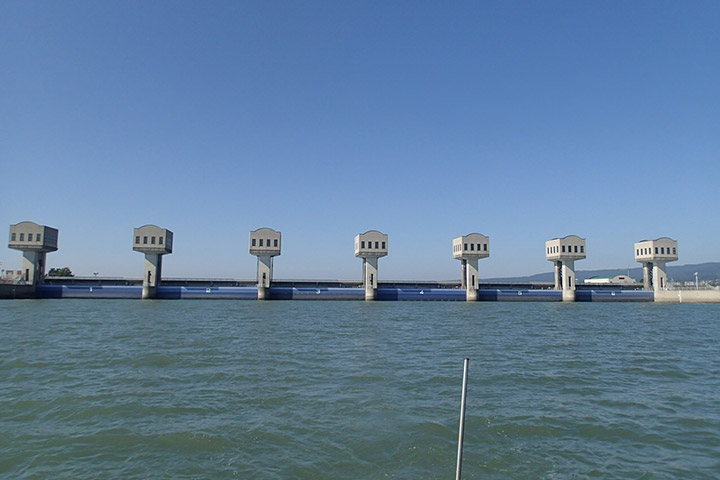 海洋鋼構造物・水門の保全